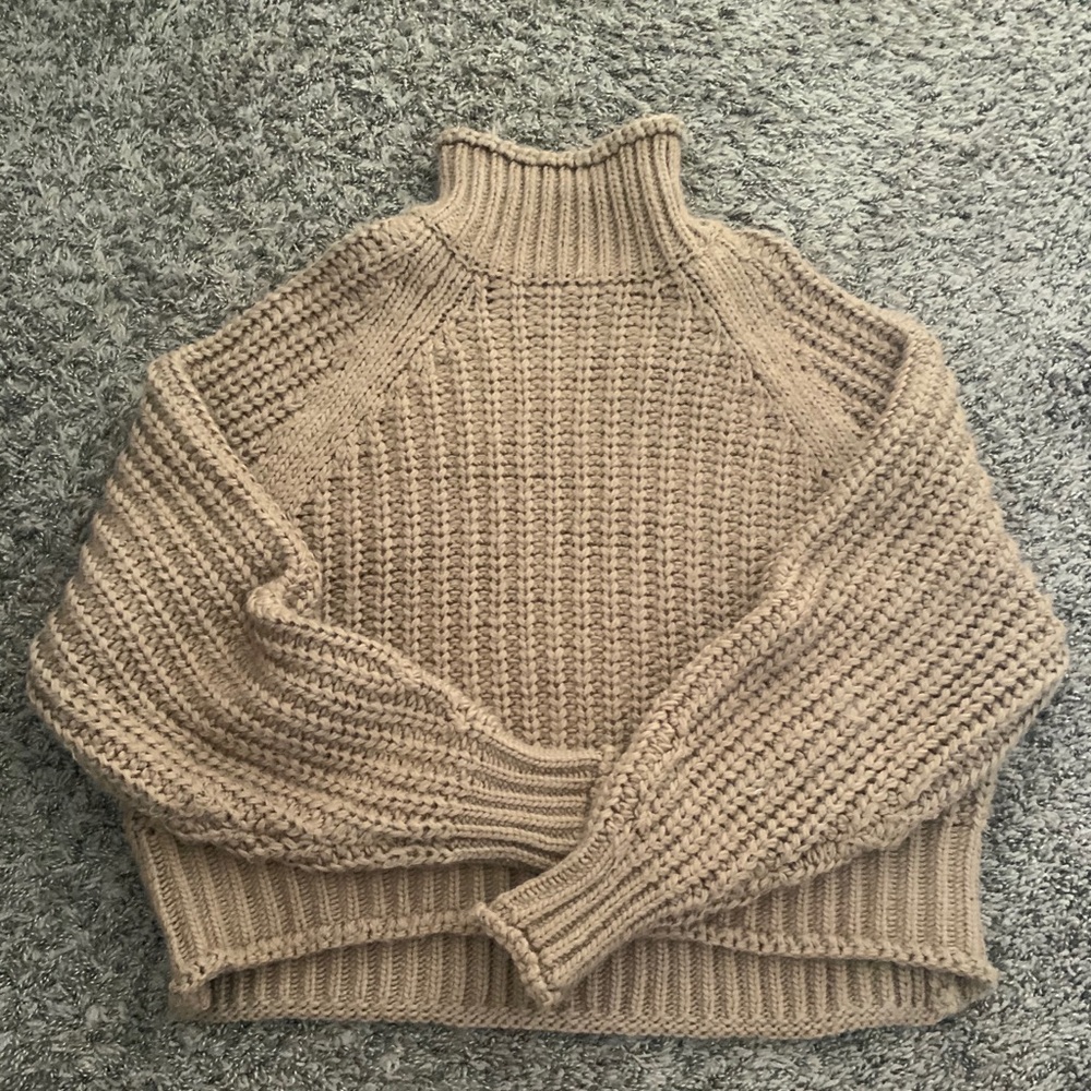 H&M Cable Knit top